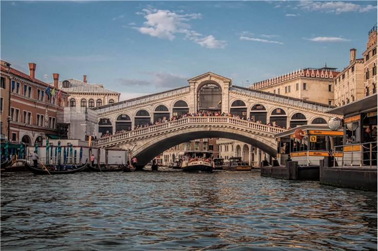 Rialto Bridge